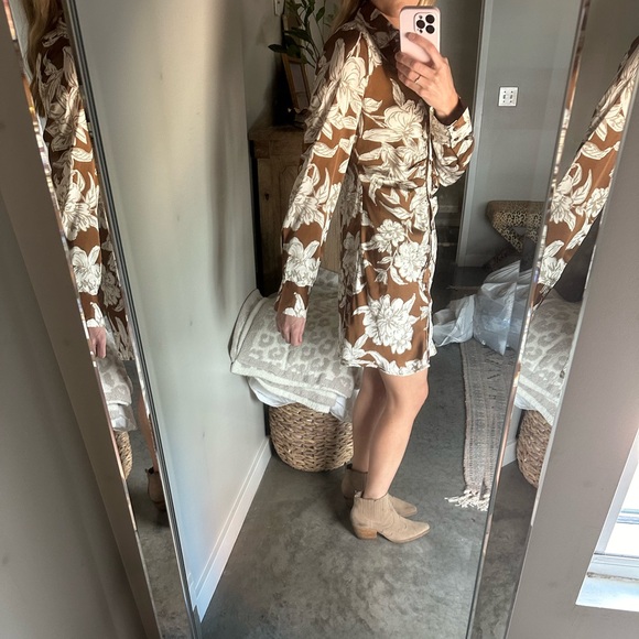 En Saison Dress - Picture 4 of 8